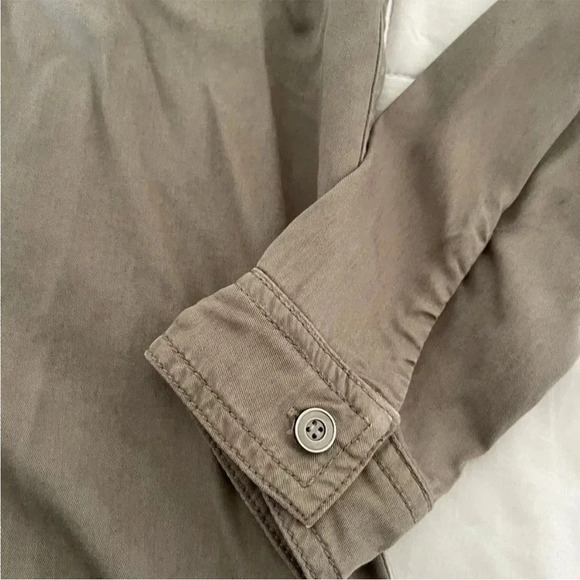 Pam & Gela ruffle army shirt in Loden - Picture 5 of 14